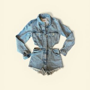 ZARA Denim Cutout Romper | Light Wash Jean Romper | Raw Hem Shorts xs